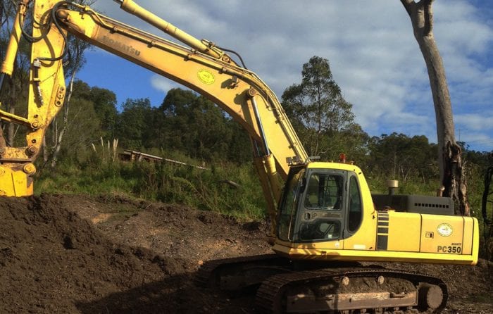 Earthmoving and Land Clearing Equipment Hire NSW : Davis Earthmoving