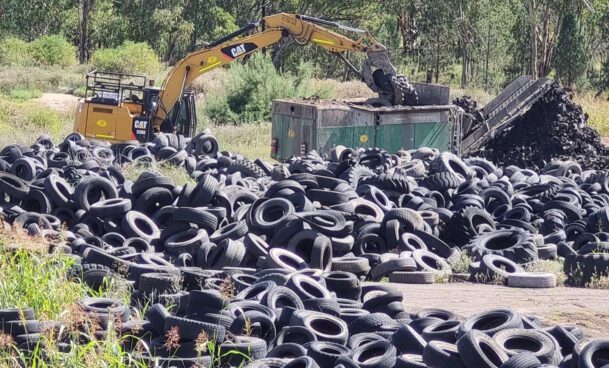 Low Speed Shredding Tyres Recycling